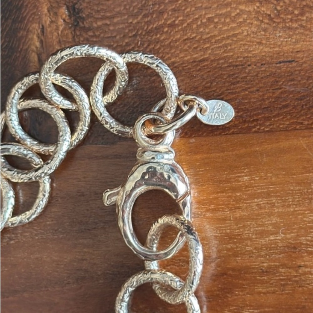 JL Italy Hammered Link Necklace with Medallion Pendant Statement Chain - Picture 4 of 5
